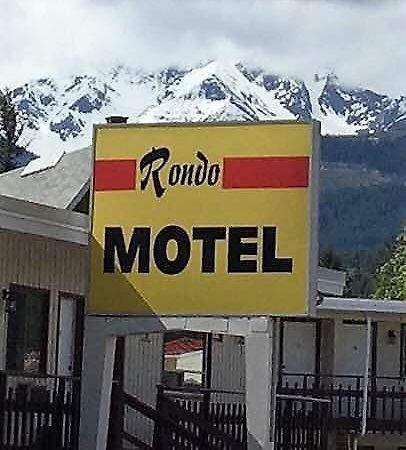 Rondo Motel Голден Екстер'єр фото